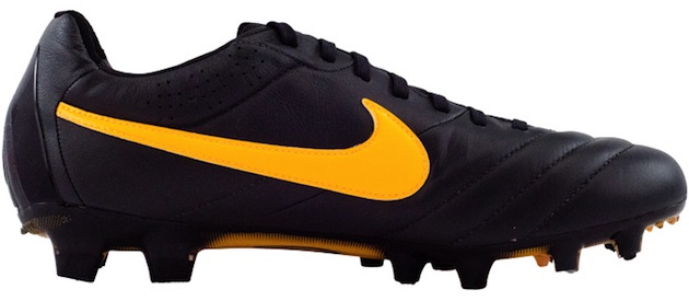 nike football boots leather