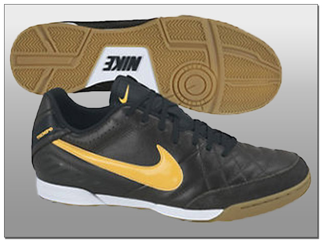 street football shoes