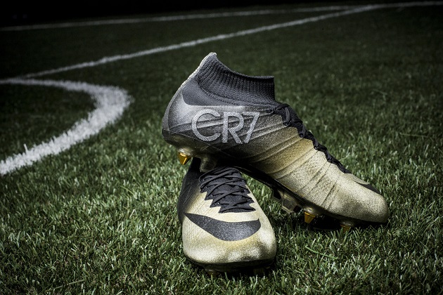 nike cr7 gold sneakers