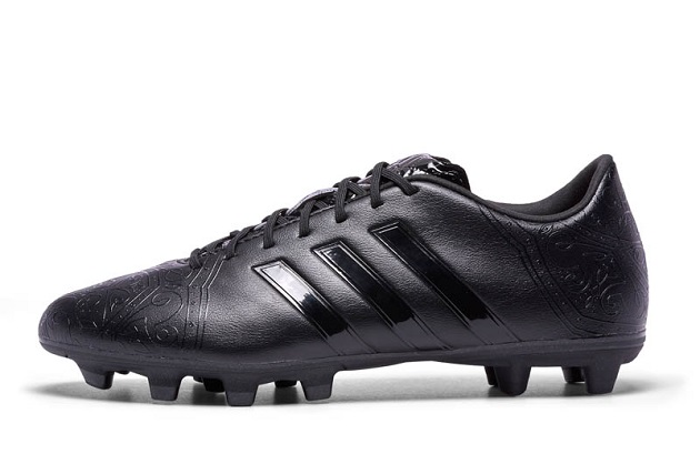 adidas 11Pro Review | Black Pack - The 