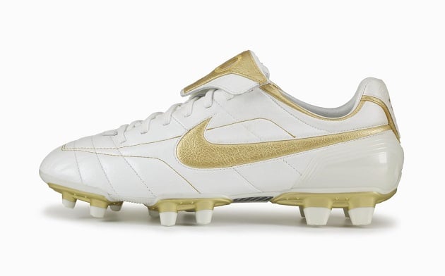 nike tiempo legend touch of gold
