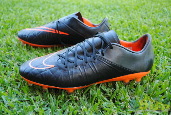do leather football boots stretch