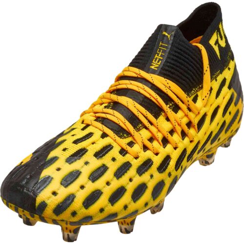 puma soccer boots