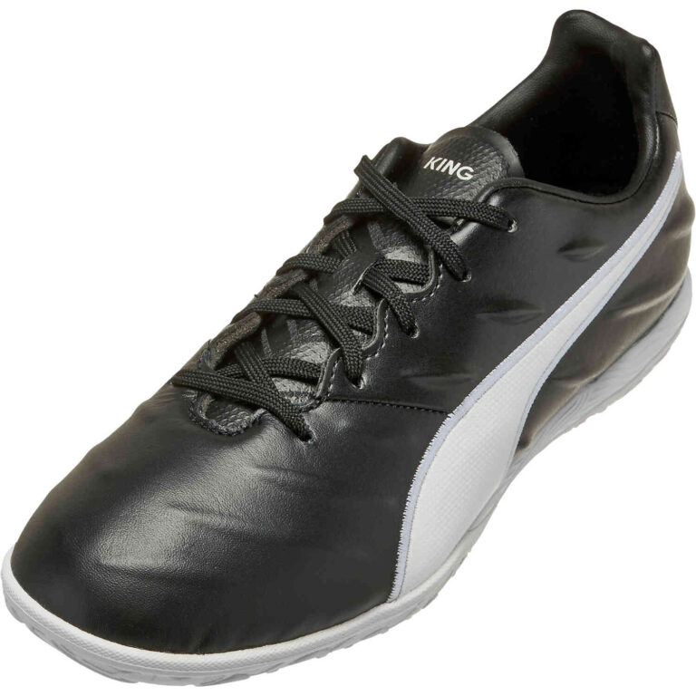 Puma Indoor Soccer Shoes - Puma Futsal Shoes - SoccerPro.com