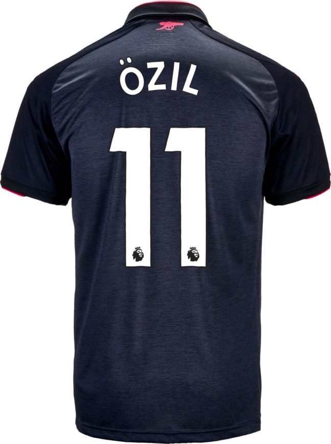 mesut ozil arsenal jersey