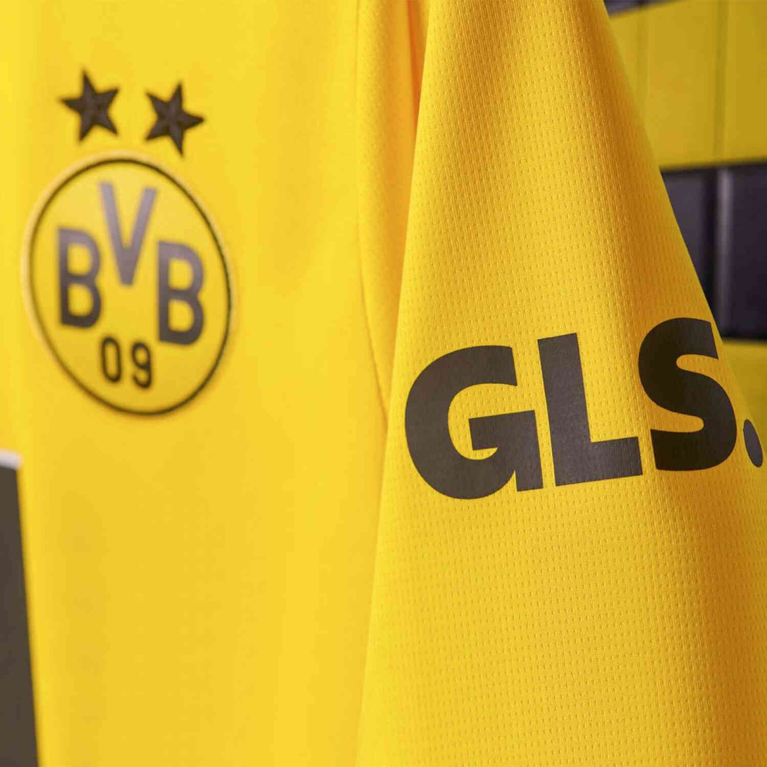 2023/2024 PUMA Borussia Dortmund Home Jersey SoccerPro