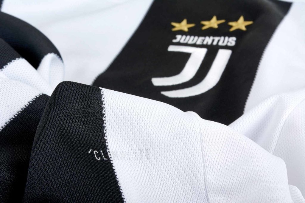 juventus home shirt ronaldo