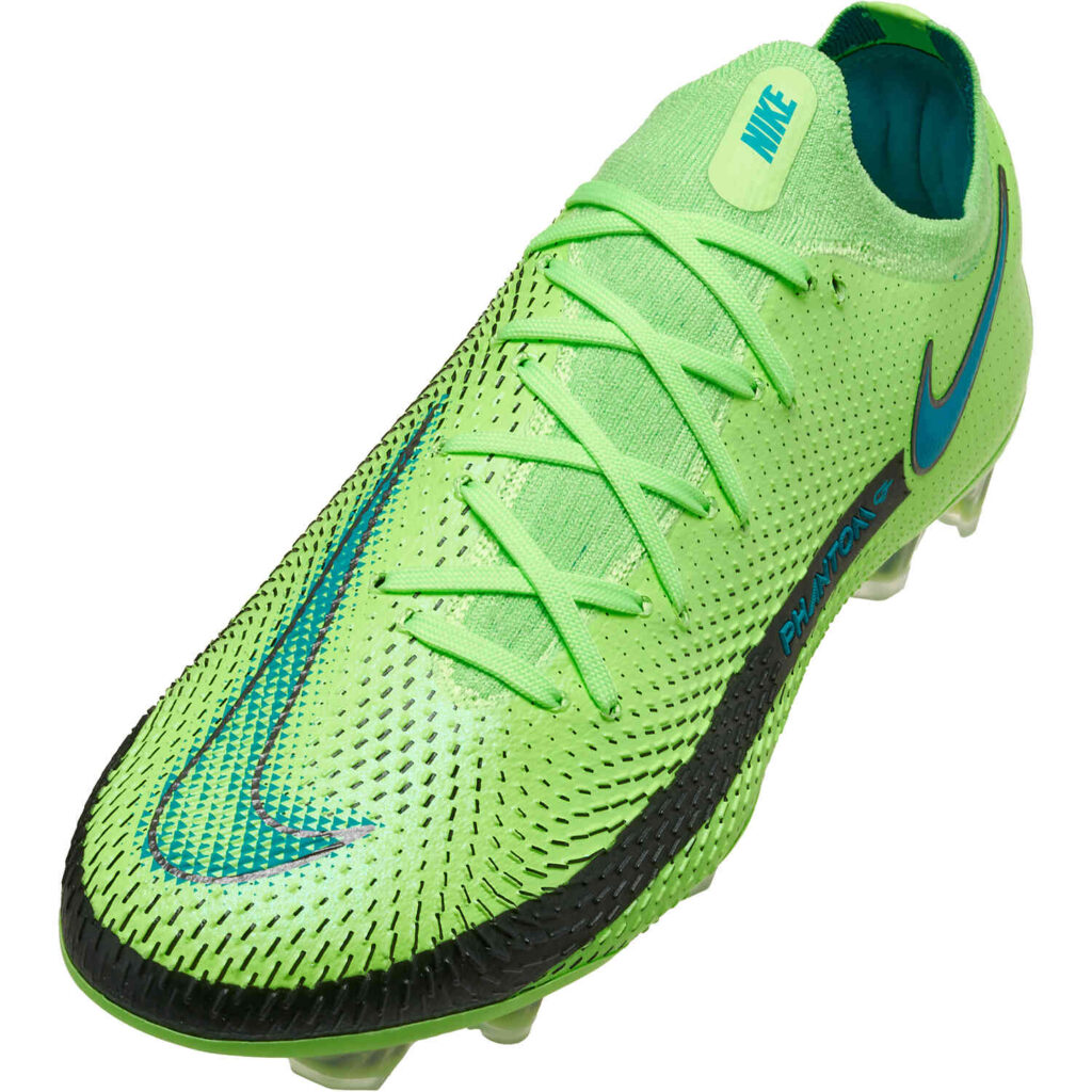 Nike Phantom GT - SoccerPro