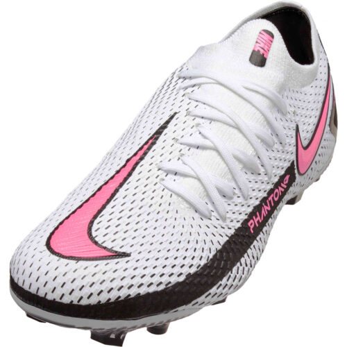 nike soccer cleats clearance