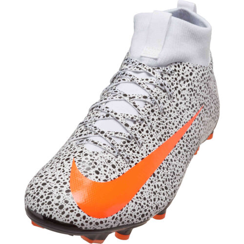 nike soccer shoes for youth