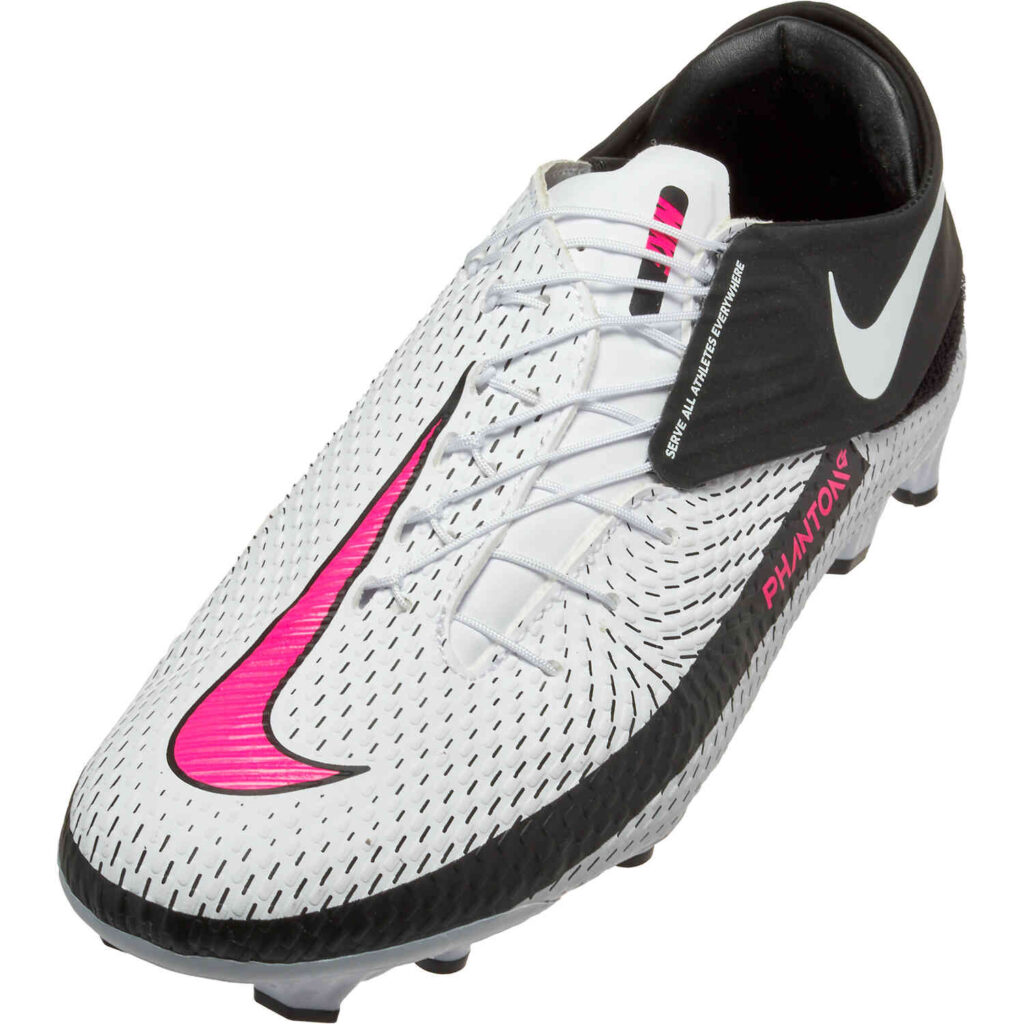 Nike Phantom GT - SoccerPro