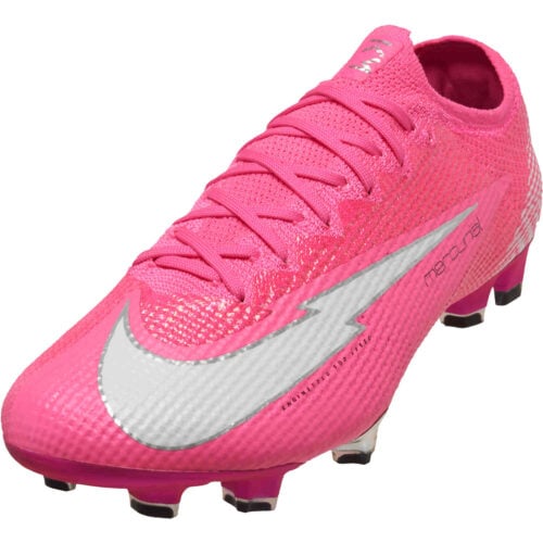 the newest soccer cleats