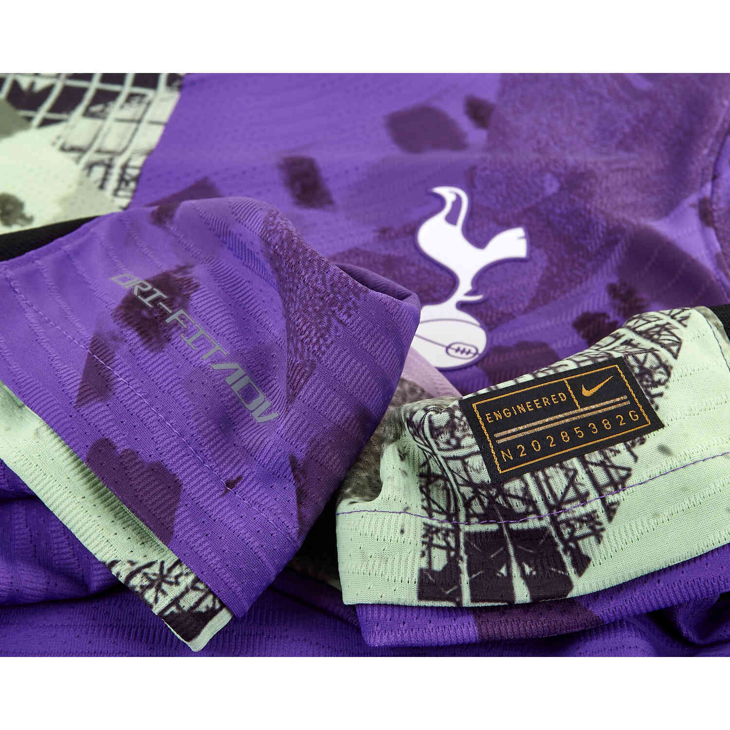 Nike Tottenham Hotspur Third Vapor Match Shirt 2021-22 with Ndombele 28 Printing