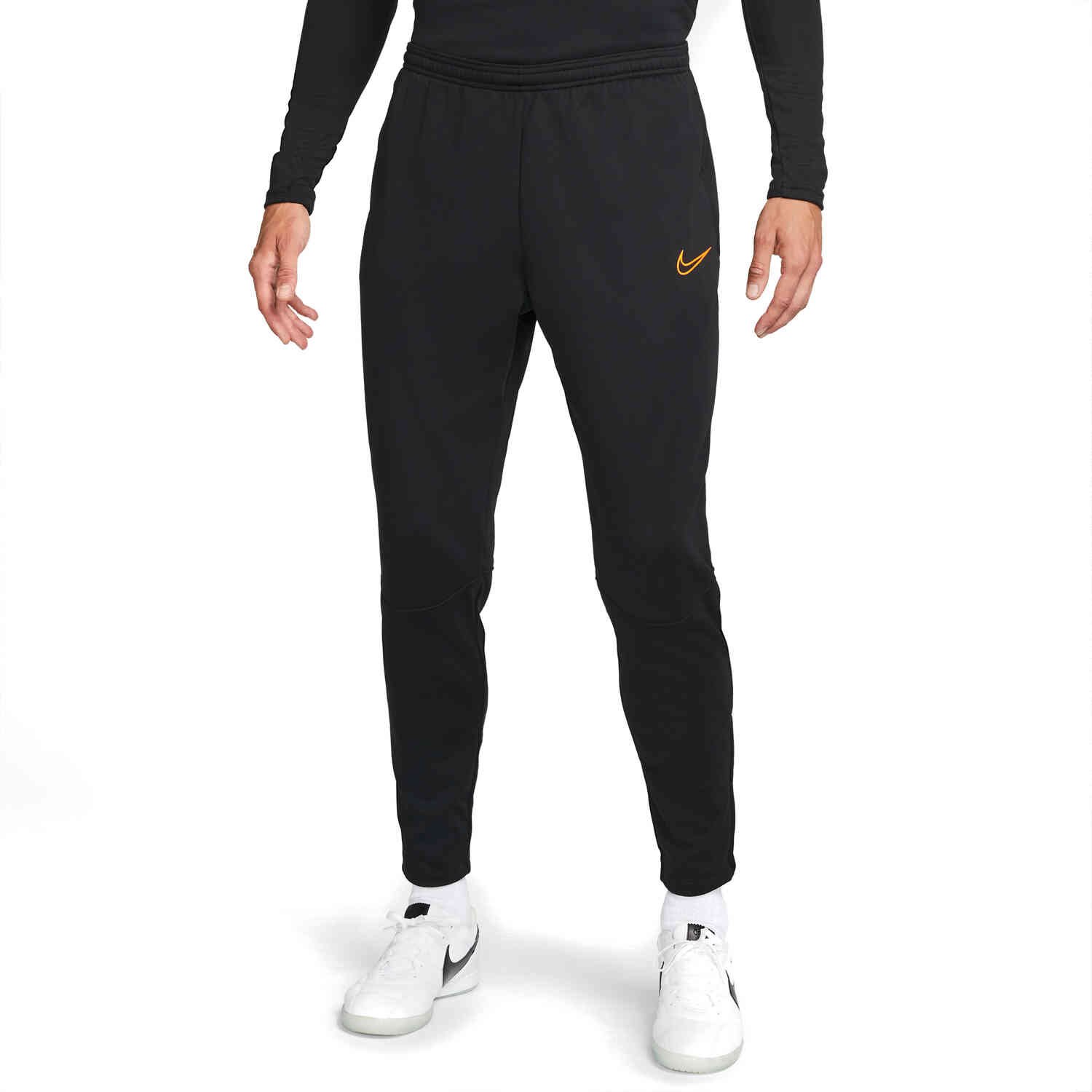 Creatie verraad Interpretatief Nike Winter Warrior Academy Training Pants - Black/Total Orange - SoccerPro