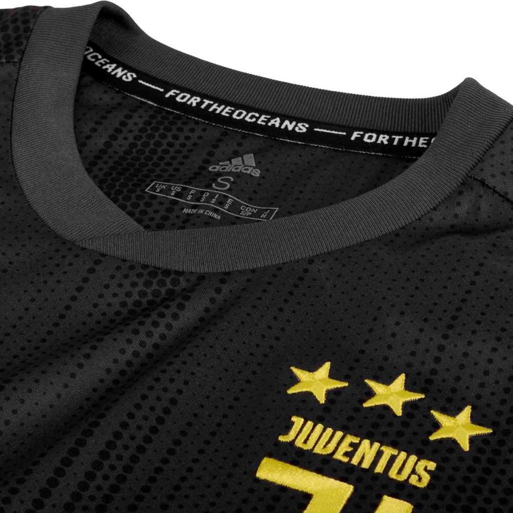 ronaldo juventus youth jersey