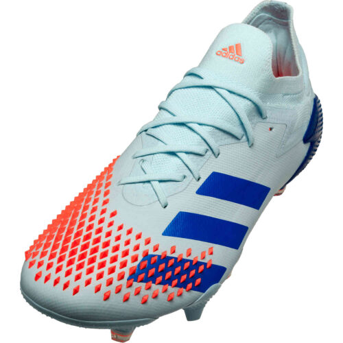 high top soccer shoes