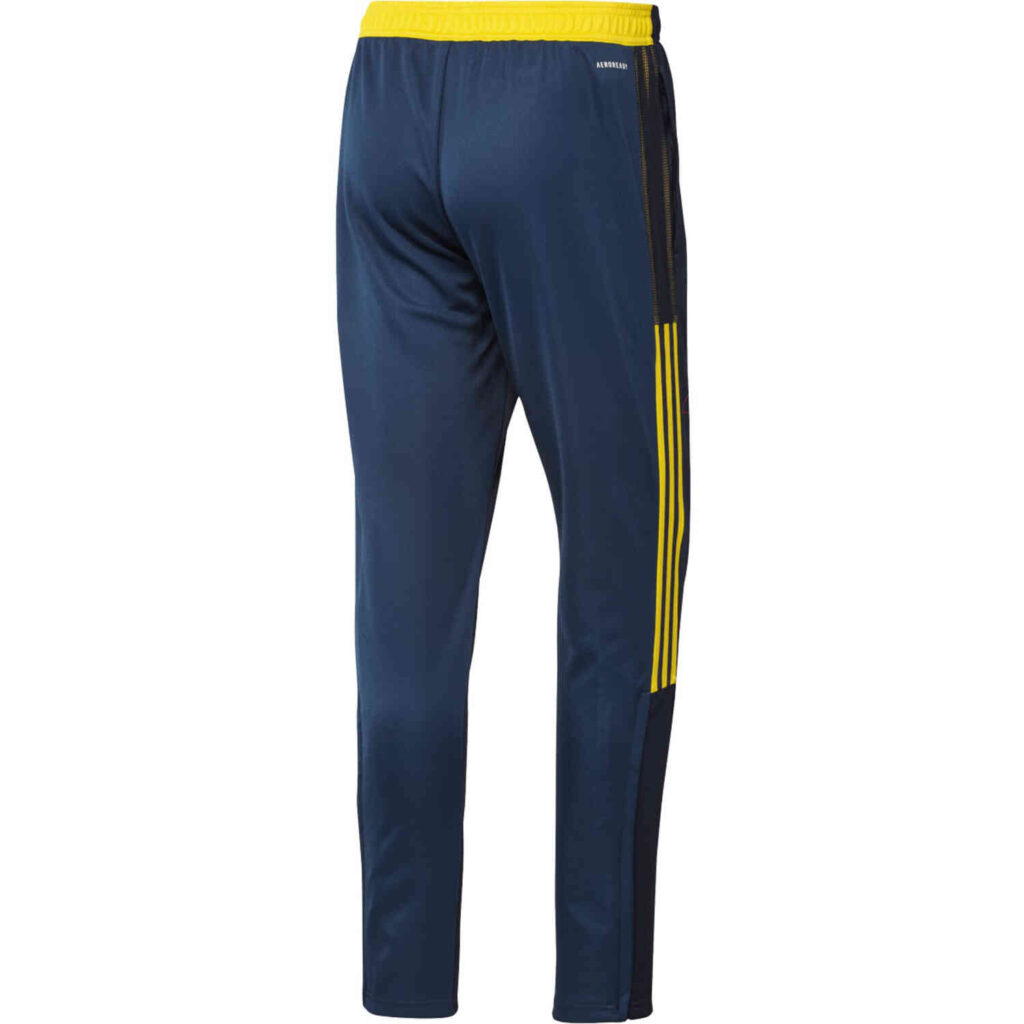 arsenal human race training pants