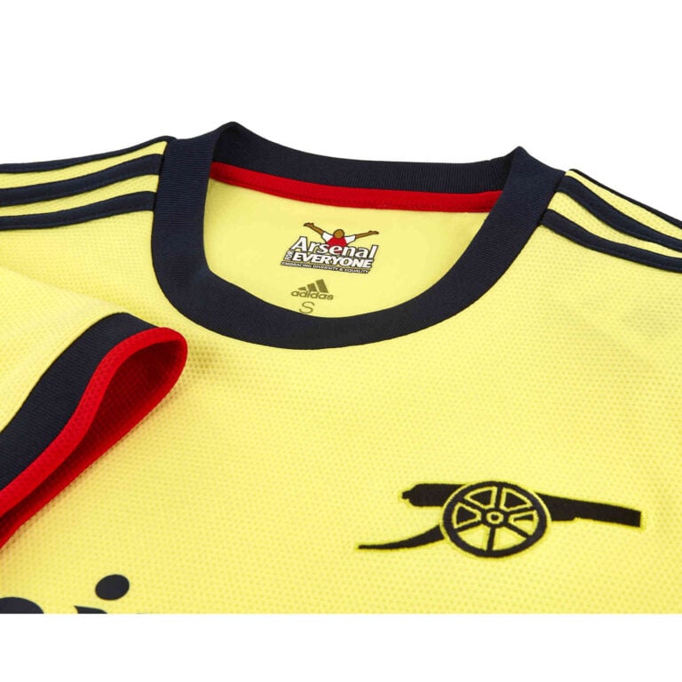 arsenal jersey saka